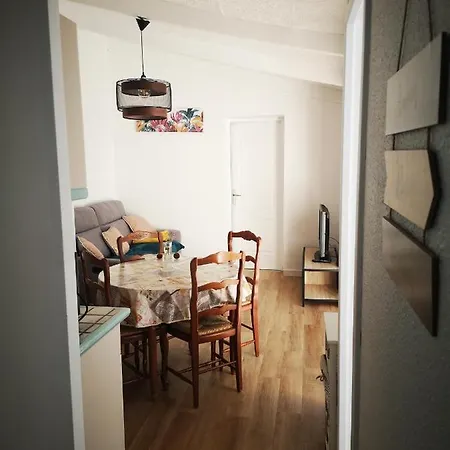 Апартаменты Maisonnette 4 Pers Rez De Jardin Avec Terrasse Агд